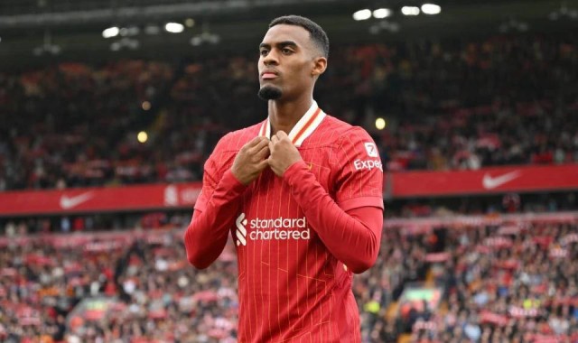 利物浦重磅续约中场核心，周薪高达28万英镑，球队薪资结构迎来新挑战