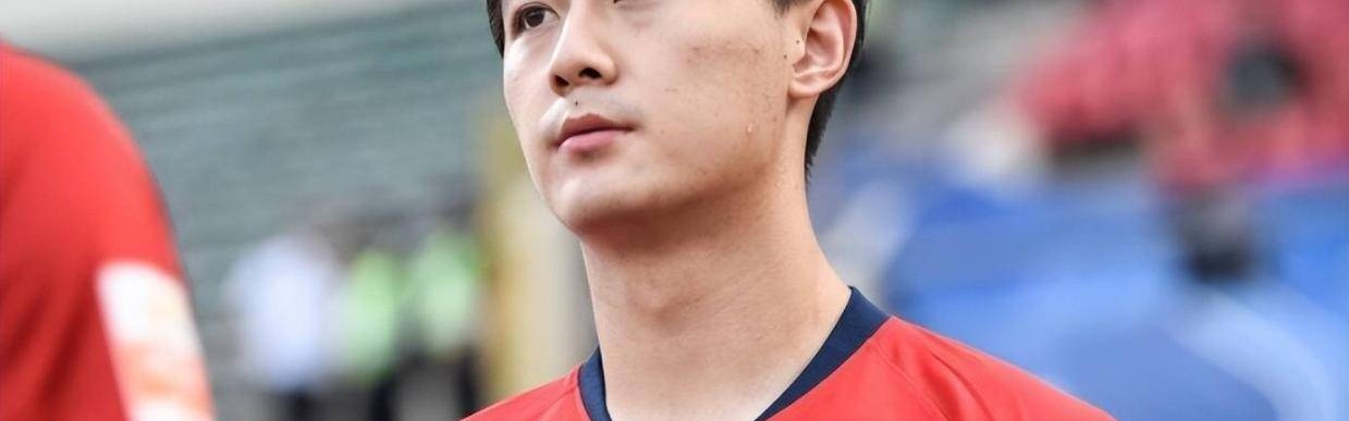 德转宣！申花两位中卫共同拍板同意提前跟德甲多特签顶薪大合同，值得期待