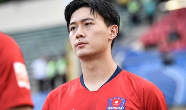 德转宣！申花两位中卫共同拍板同意提前跟德甲多特签顶薪大合同，值得期待