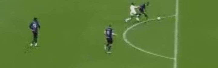 明着黑！意甲争议判罚引众怒，国米到手3分被吹没，球迷：为保争冠悬念无所不用其极