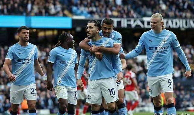 一场1-2让阿森纳争冠难了，多赛一场仅领先3分，曼城最快下周登顶