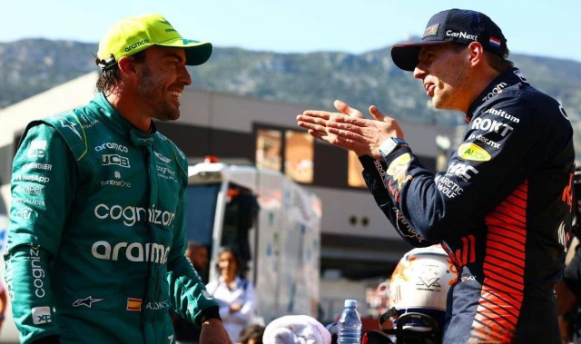 震撼！利物浦密谋阿隆索回归，“欧冠冠军否决条款”逼斯洛特绝境求生？