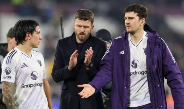 利马伤愈或驰援曼联战利兹联，替代马奎尔！德里赫特仍希望世界杯前复出