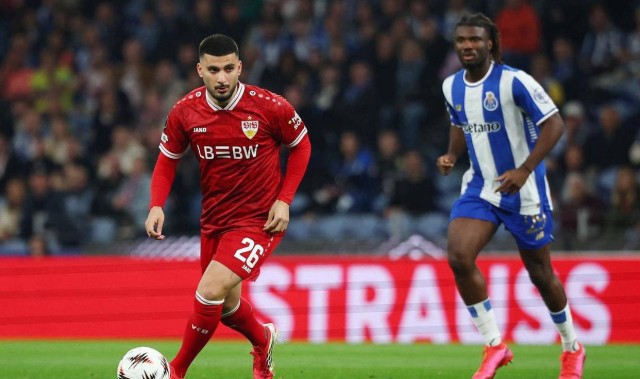 穆帅率波尔图2-0击败德甲劲旅斯图加特，挺进欧联杯八强